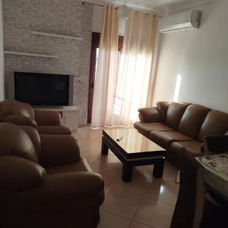 Durres Apartaments Апартаменты *